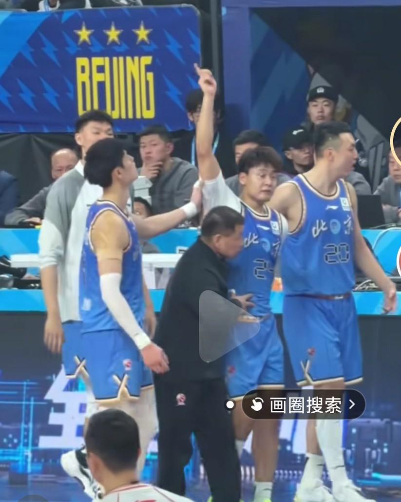 赵睿又受伤了，这样的年龄本该是拿成绩，作为球队的绝对主力，一直这样打打停停真的是