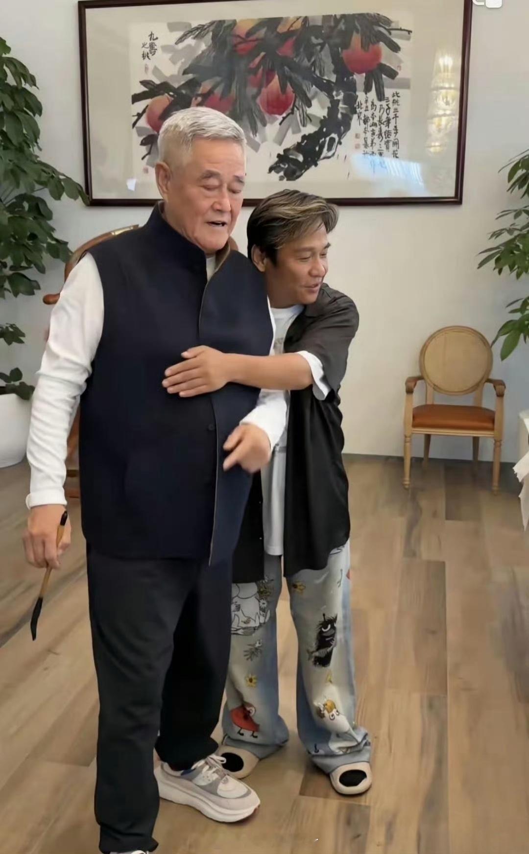 赵本山宋小宝又演上小品了该说不说赵本山老师这字写的真不错👍不知道今年辽视春晚会