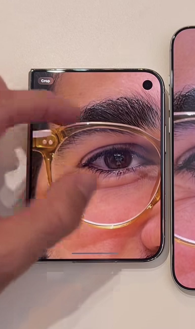 iPhone Duo外屏和内屏显示同一张照片，效果如下磨砂涂层浪费那块M16 O