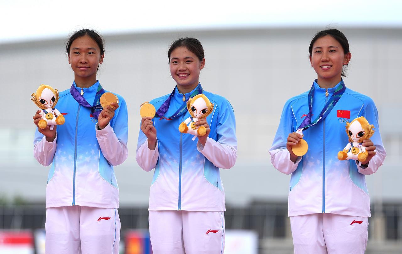 亚运会首金来了！现代五项女子团体真给力
上午的铁人三项，赛会首金被东道主抢了。张