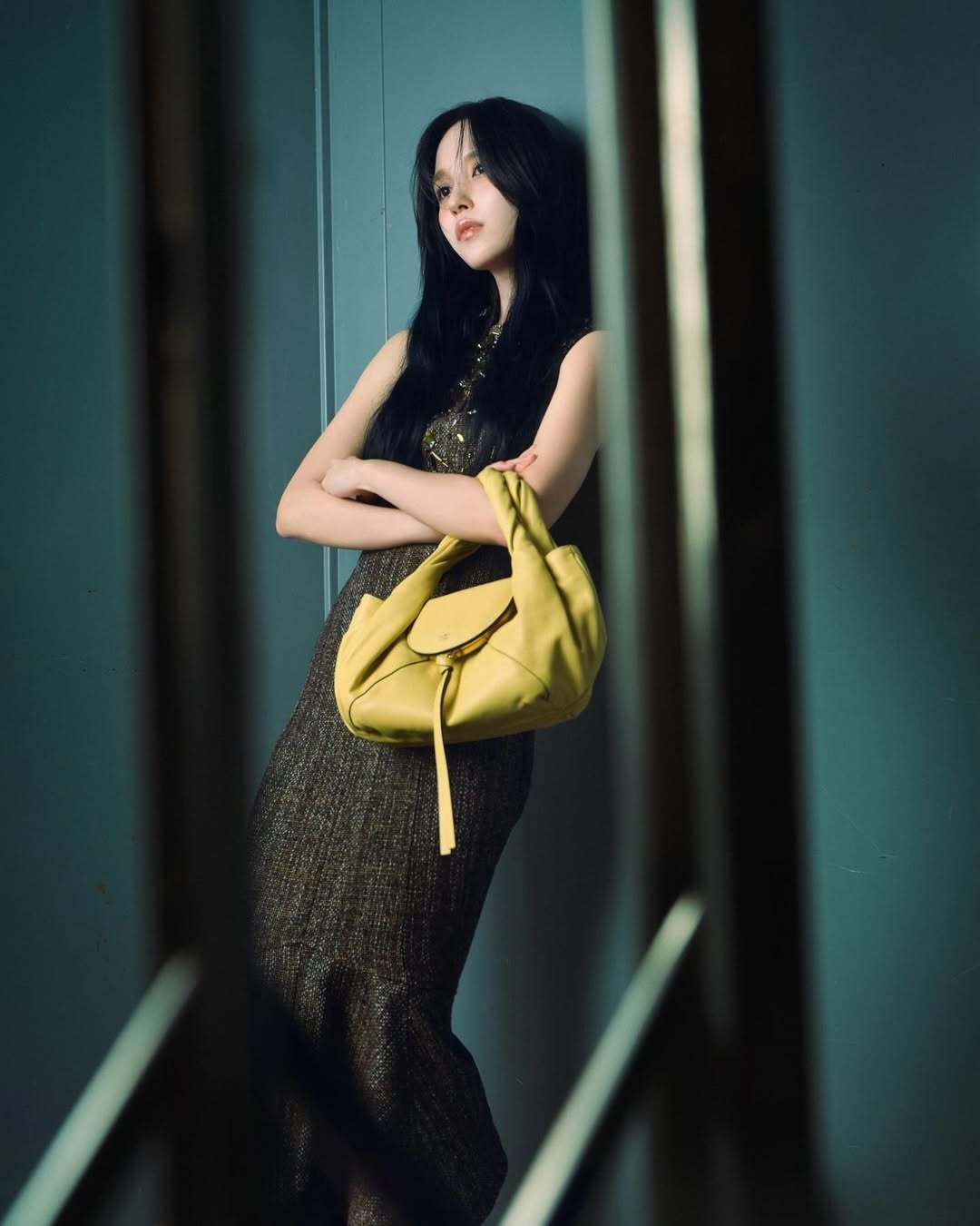 名井南 x FENDI Spy Bag来自品牌官方发布，由Mina 带来“Spy