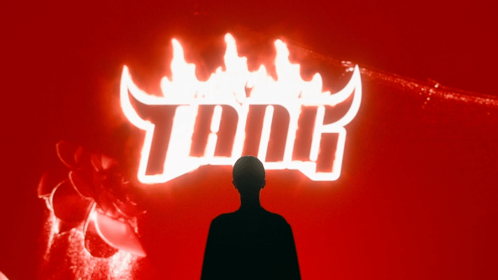 #赵小棠46分钟练舞幕后记录# 跟随着赵小棠四十六分钟练舞幕后记录也让我们看到了