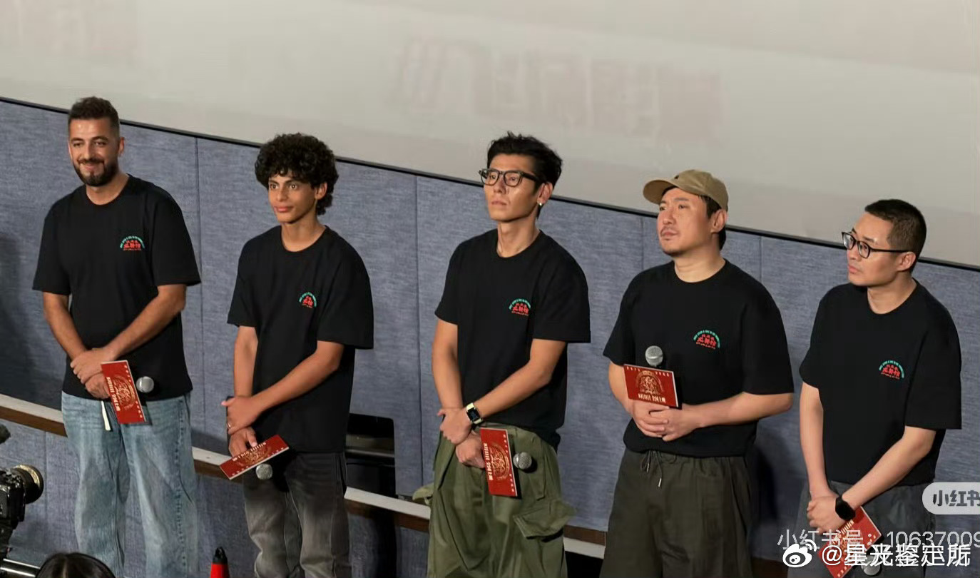 龙餐馆是向世界讲中国人的故事文牧野中国语境已经跟世界同频 不再刻意迎合，而是自信