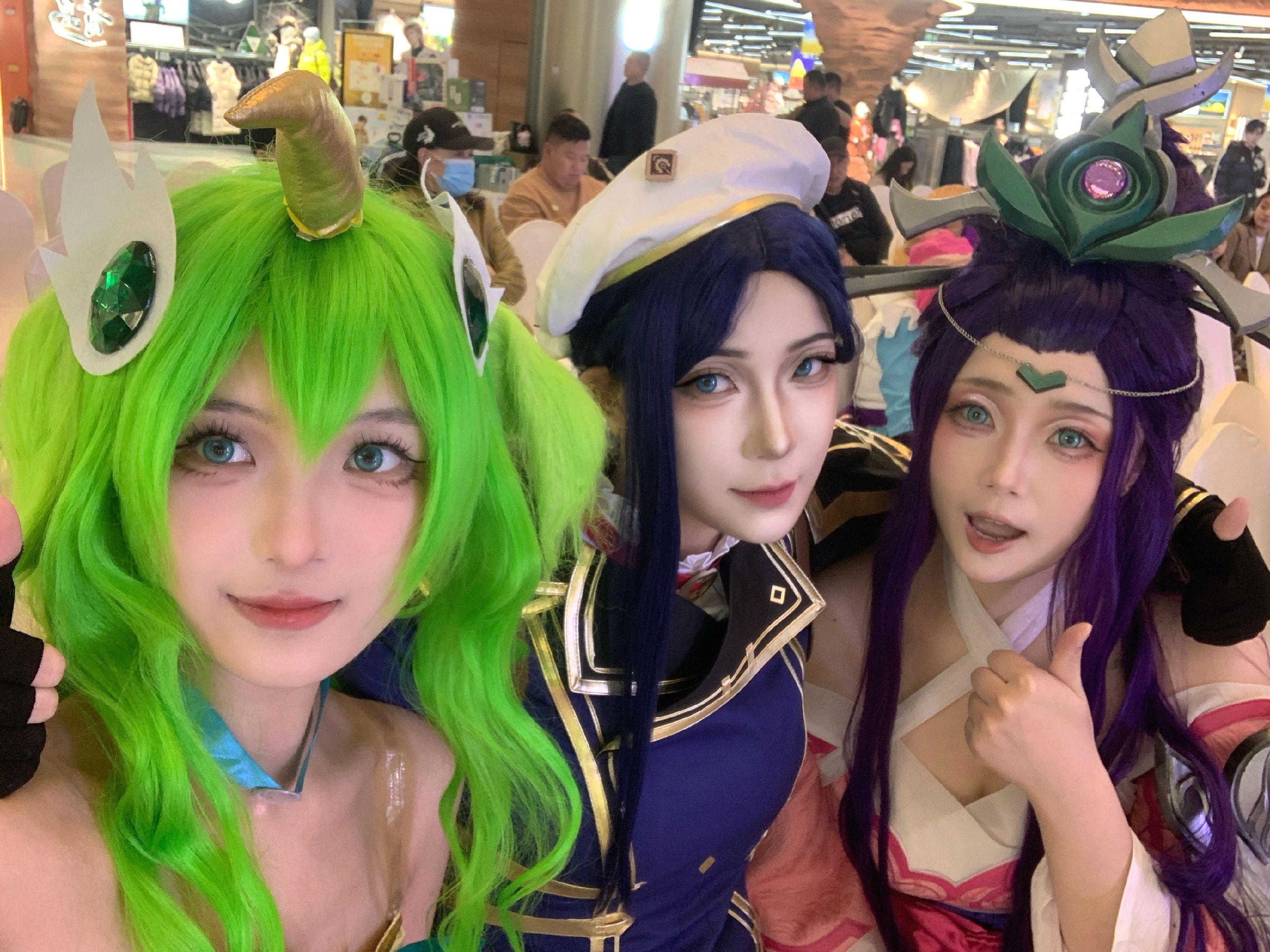 今天跟哪个辅助走下路呢 好苦恼哦