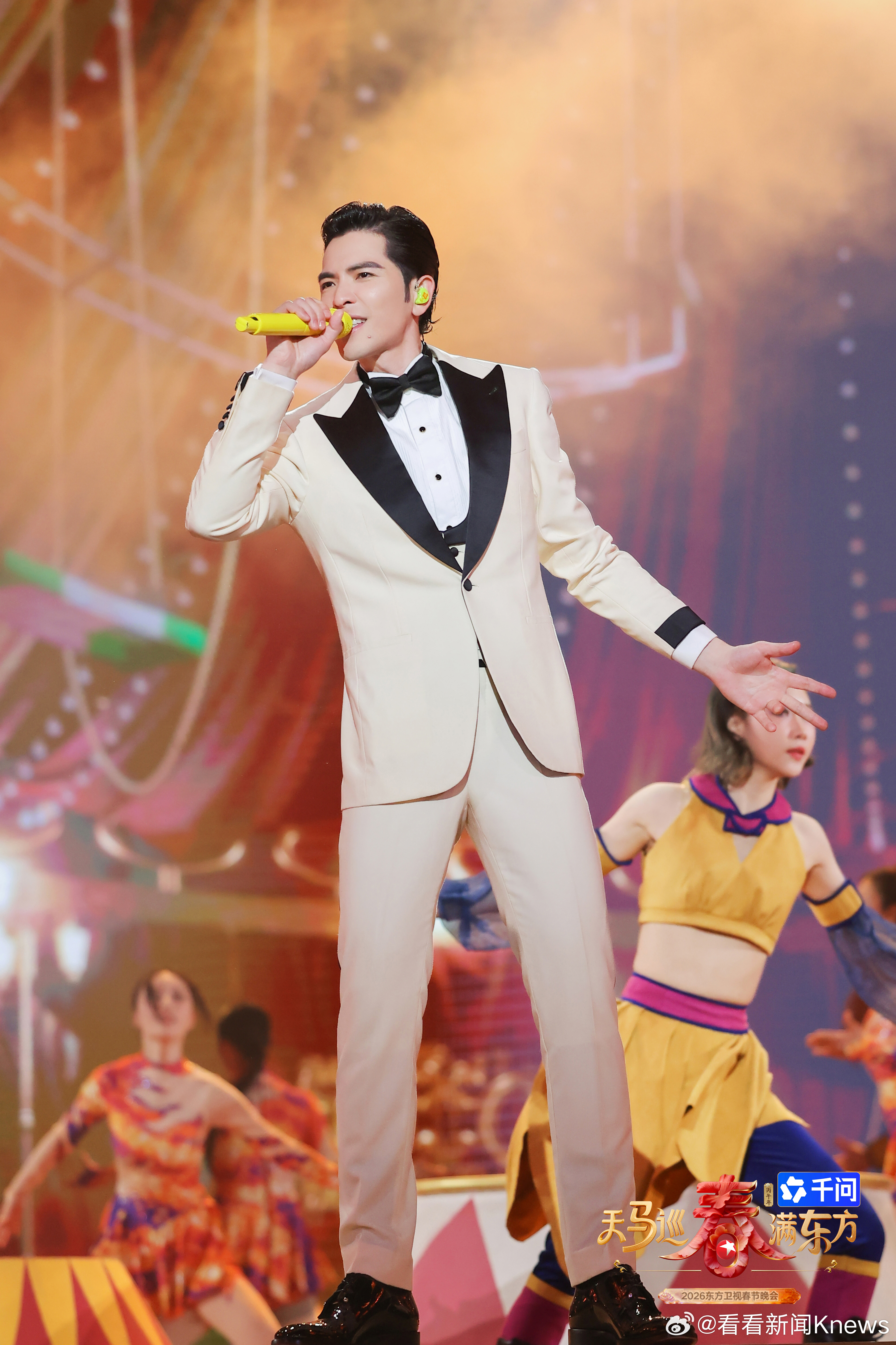 王者气场燃炸新春舞台，极致演绎开启万象新篇！今晚19:30，和相约「天马巡春 春