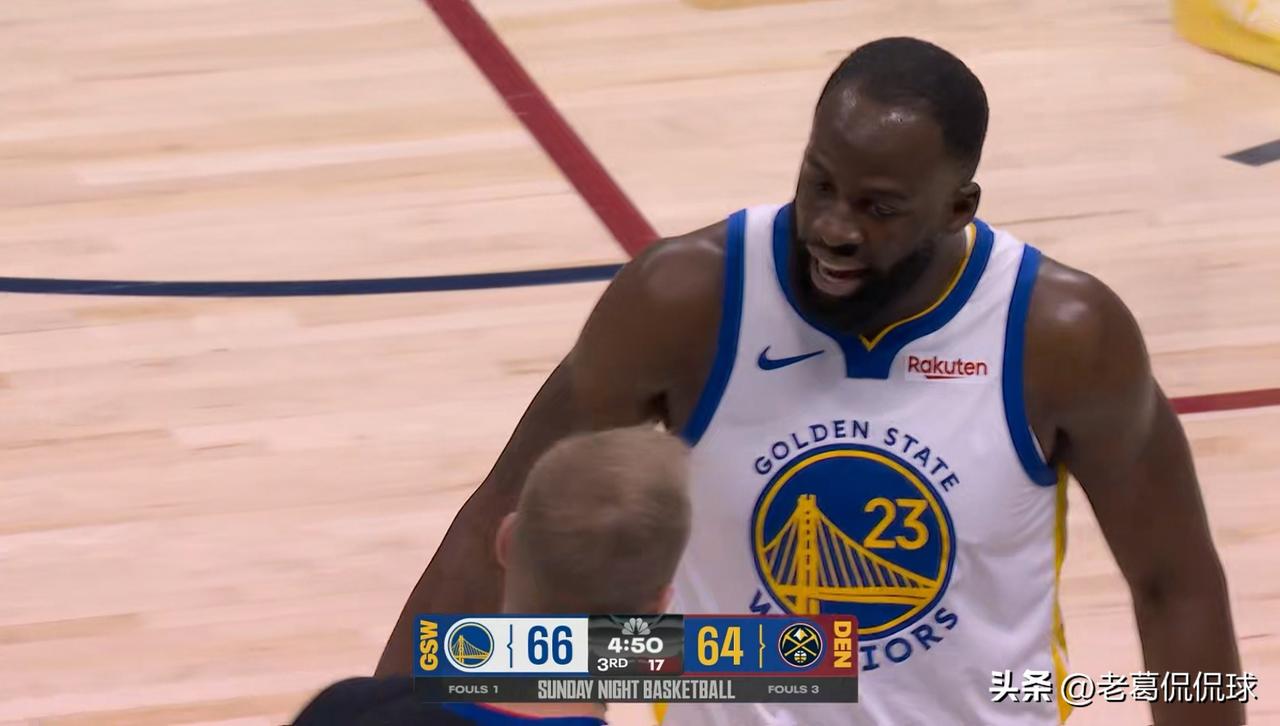 勇士恶汉追梦格林真是太会装无辜了！在今天勇士客场挑战掘金的比赛中，当时比赛进行到