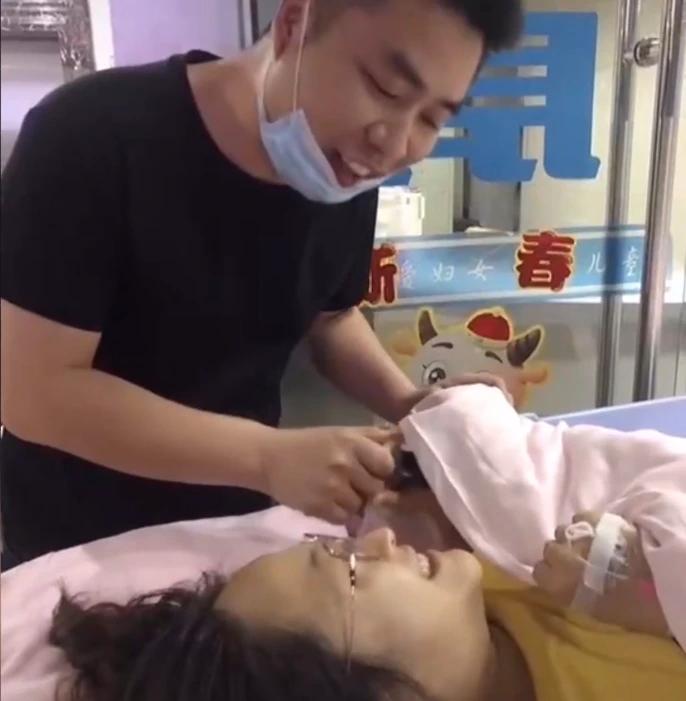 孕妇十月怀胎获丈夫全心呵护，网友感慨：孕期待遇，千差万别

安徽的宝爸如何无微不