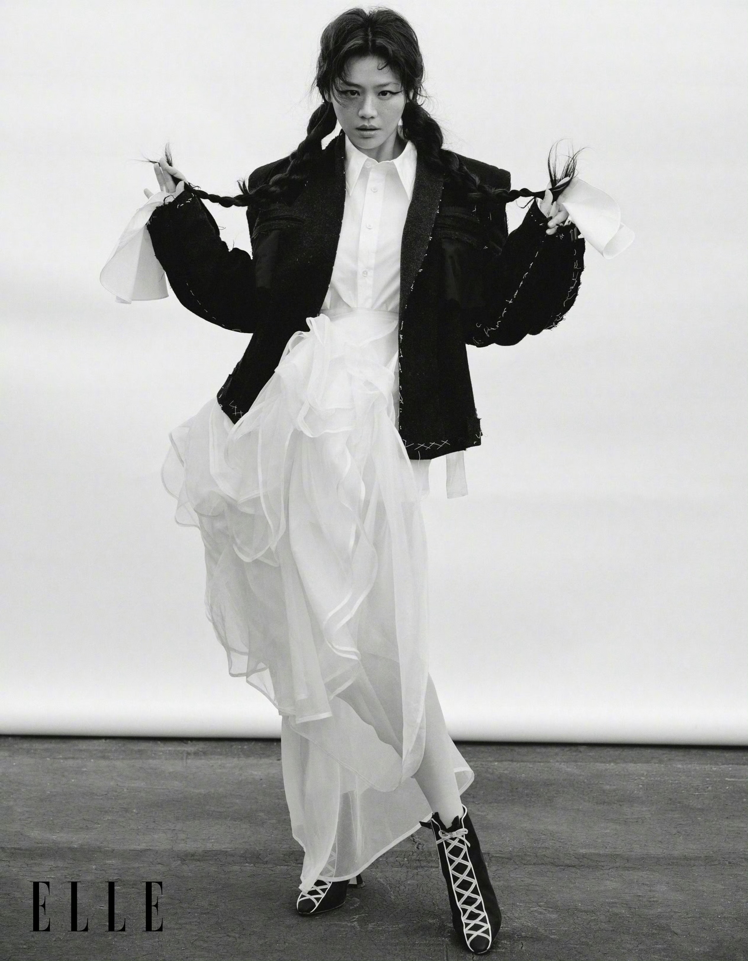 马思纯✖️ELLE5月刊封面 