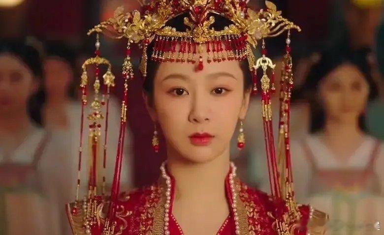 杨紫为什么老给人一种不开心的感觉 ​​​