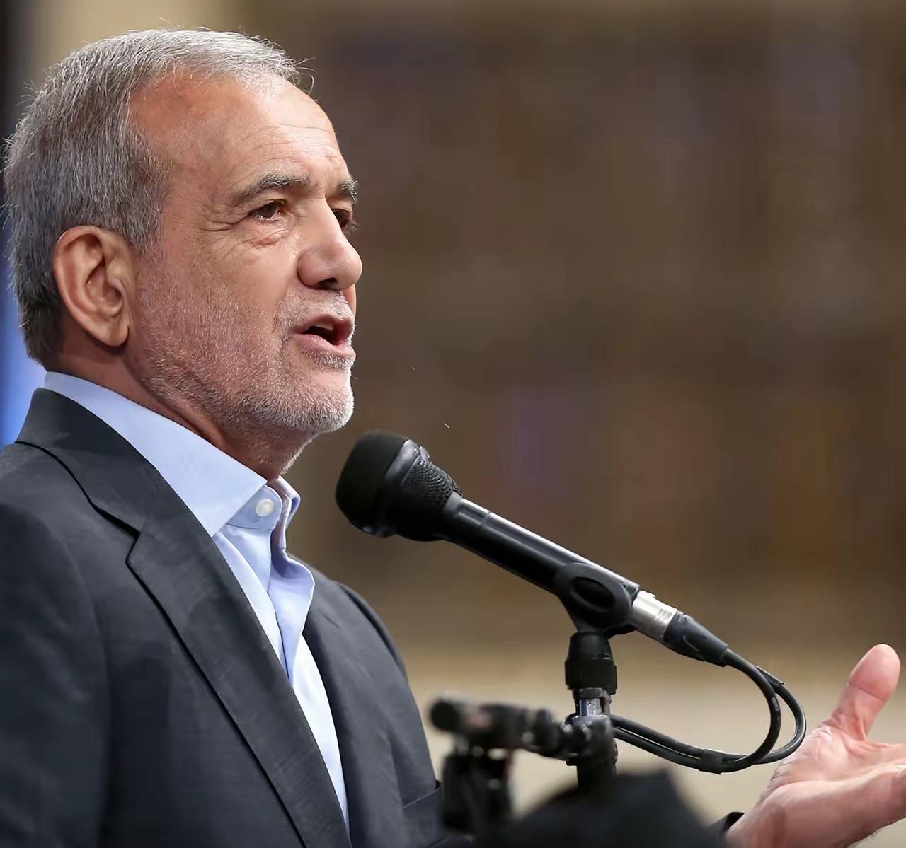 伊朗总统佩泽希齐扬最新宣誓：迄今为止，已有超过1400万勇敢的伊朗人登记参军，准