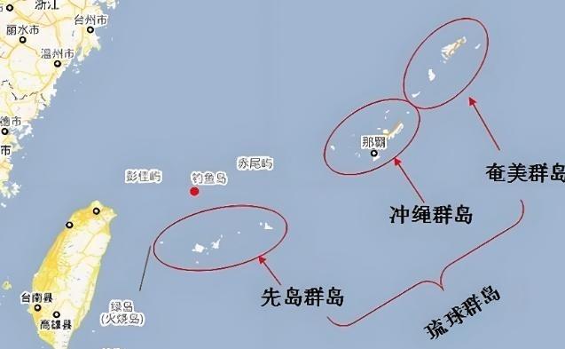 二战结束苏联很聪明，占了日本四个岛，在日本头顶上监控着日本。
占领行动从8月18