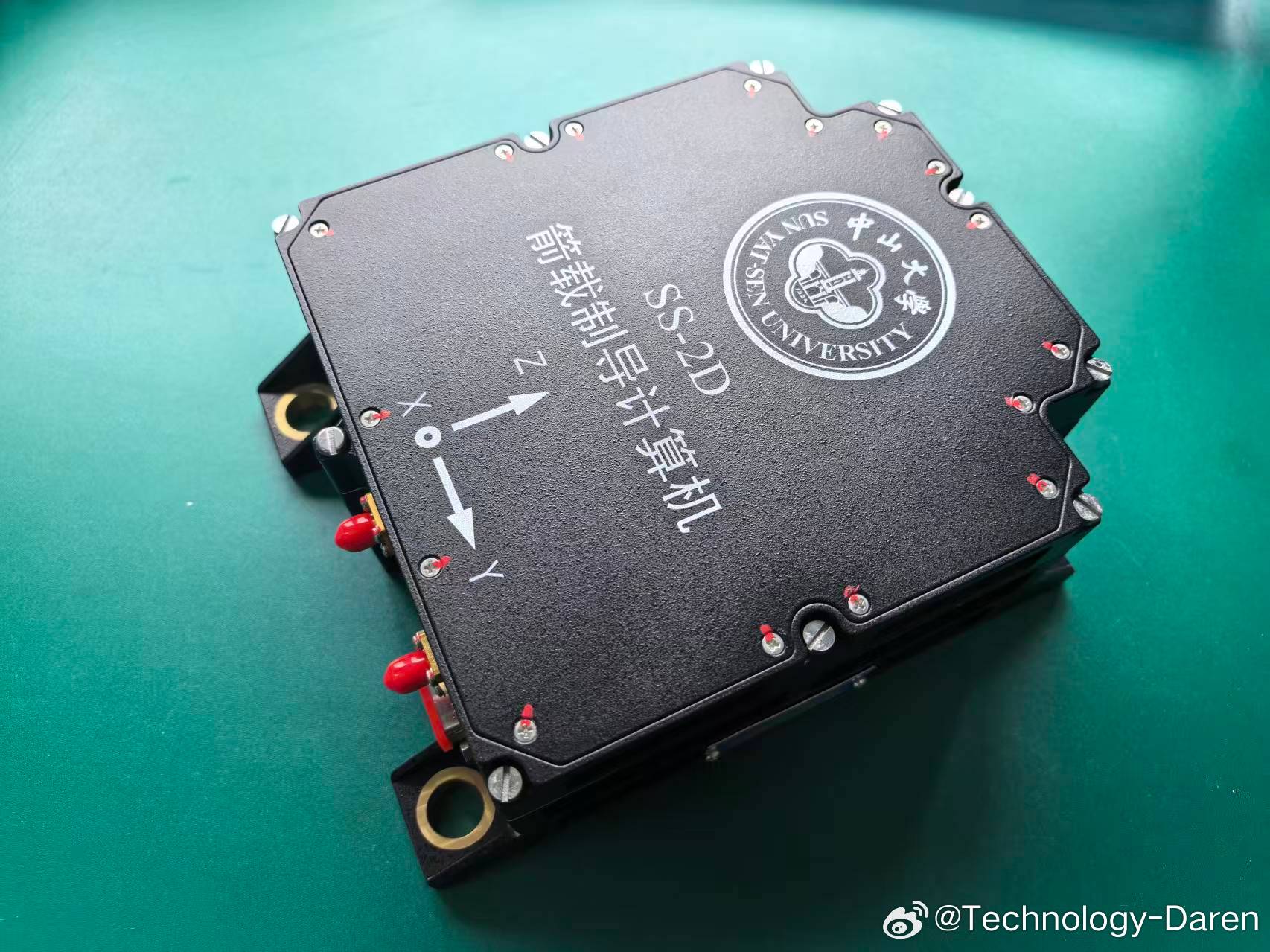 最新科技消息 【国内首次百公里级在线轨迹优化闭环制导飞行试验成功】1月12日，中