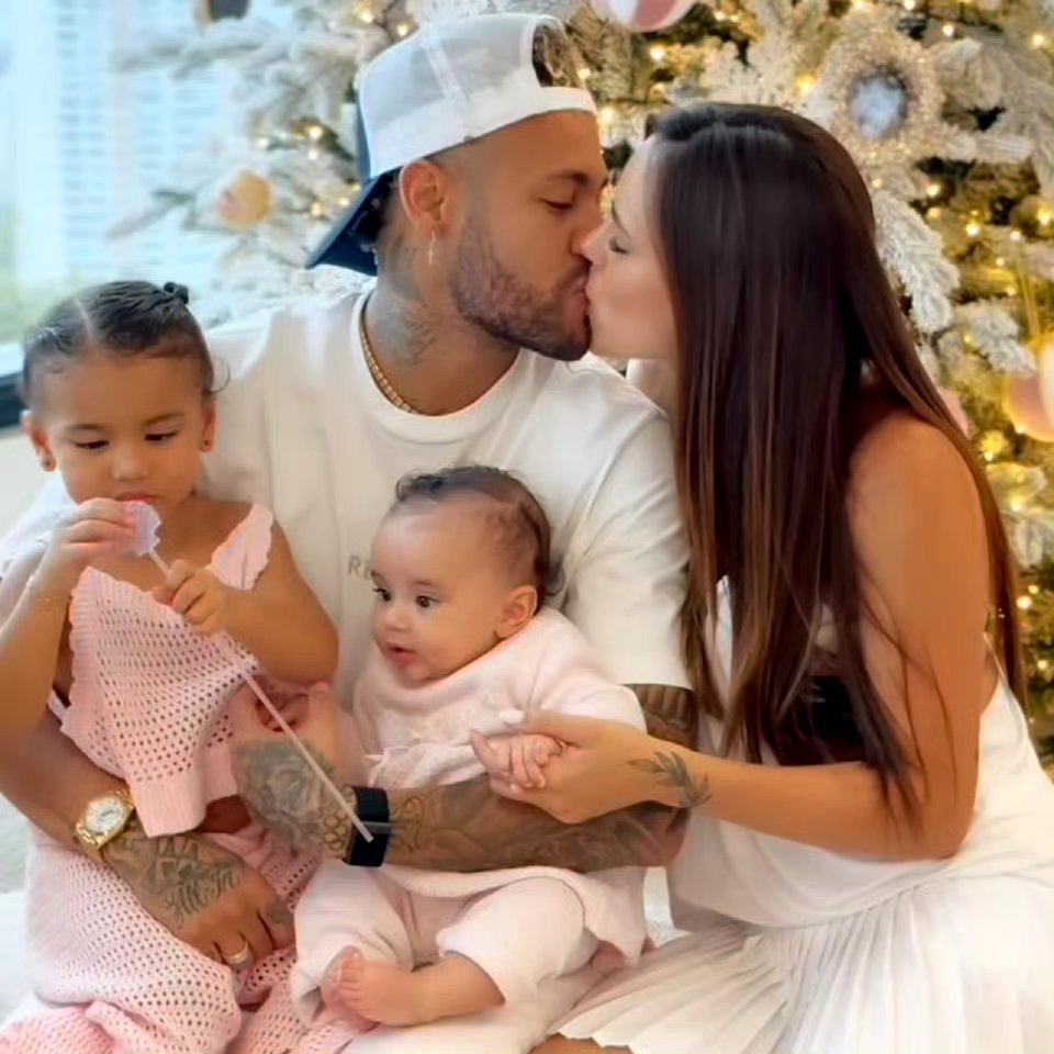 内马尔 圣诞节快要来啦