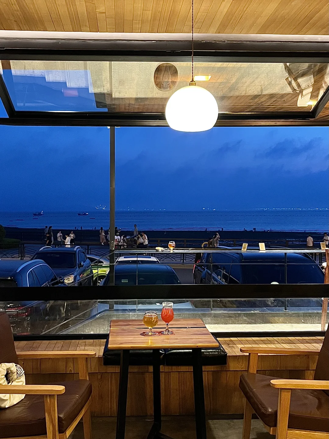 青岛8.4实况！！！巨美的海边蓝调时刻！！！