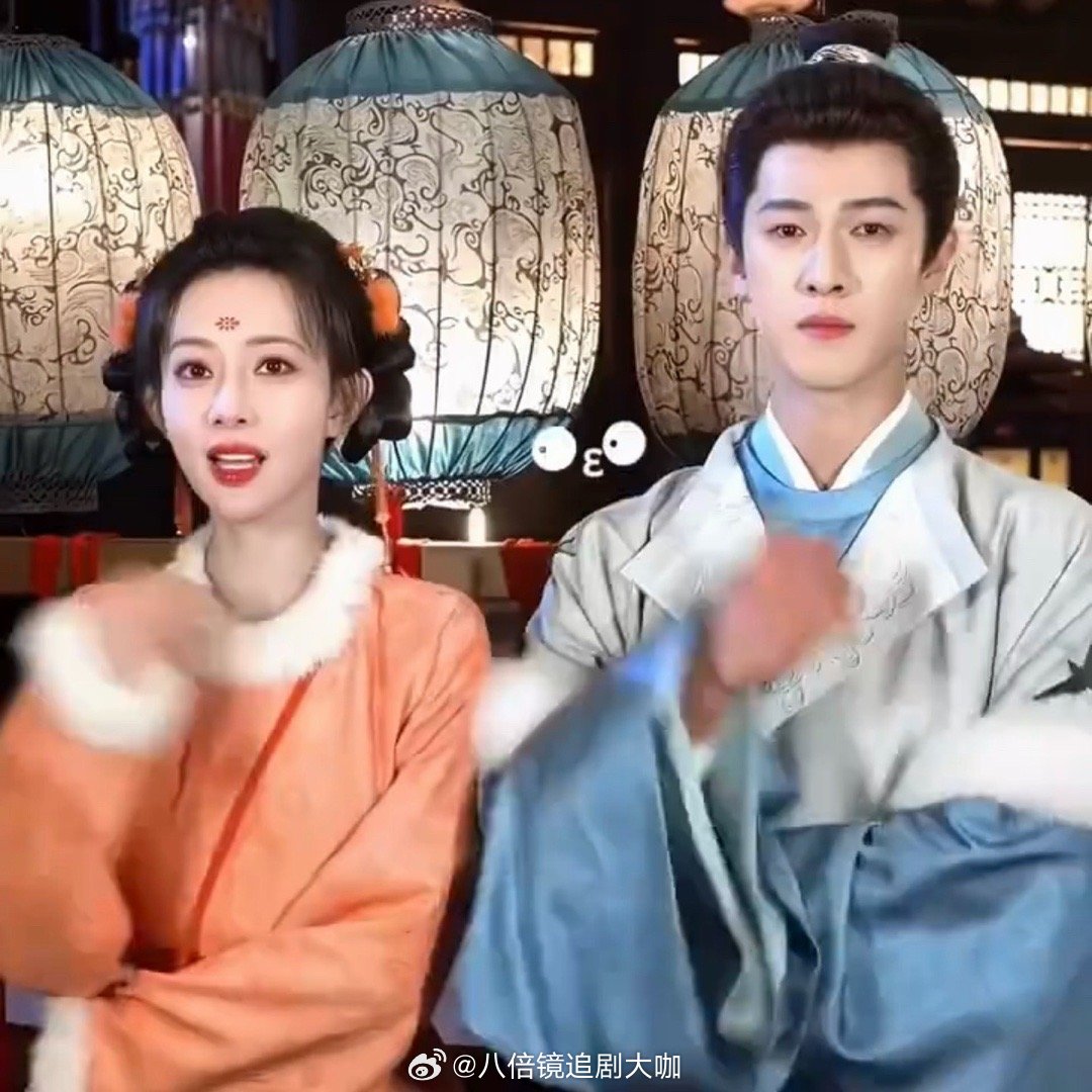 孟子义李昀锐尚公主手势舞营业就是说一搭二搭勾勾搭搭的样子，在孟子义和李昀锐这里具