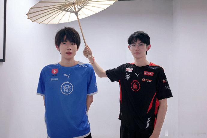 #一诺的合拍搭子# 快去找一诺合照，这可是KPL最知名的打卡景点[爱慕]一诺今日