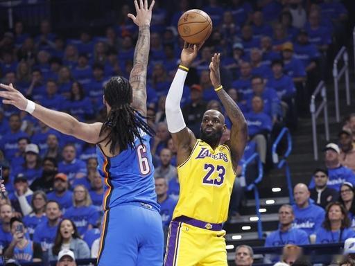 NBA   俄克拉荷马雷霆VS洛杉矶湖人攻防绞杀！雷霆锁局湖人，小分稳稳拿捏NB