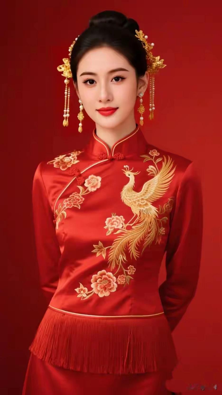 凤冠霞帔美娇娘，
中式嫁衣旗袍装。
一袭红装显吉祥，
千年浪漫幸福长。