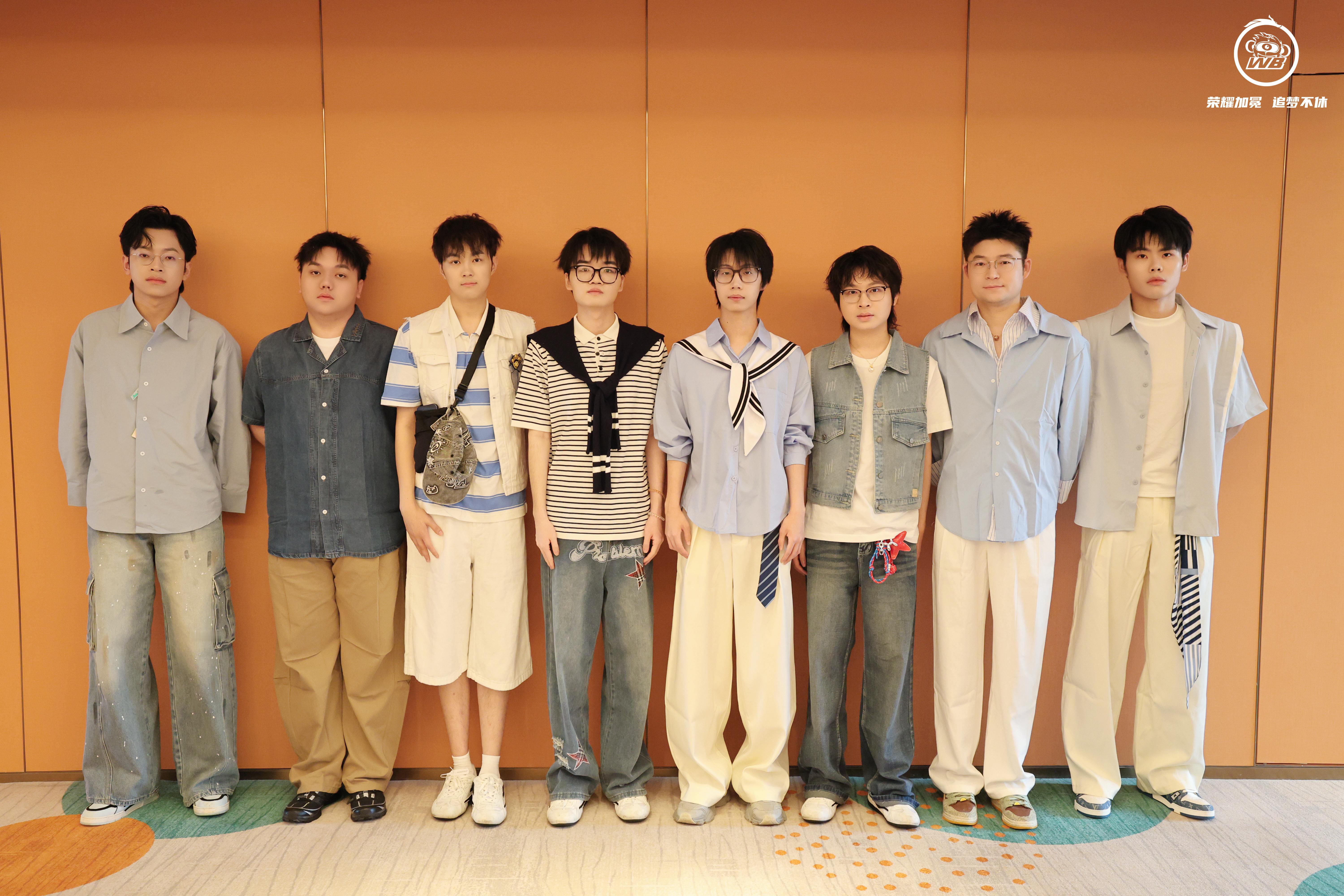 KPL[超话]WB俱乐部来啦，奇妙日现场见[憧憬]谁还没看WB水手图鉴 ​​​