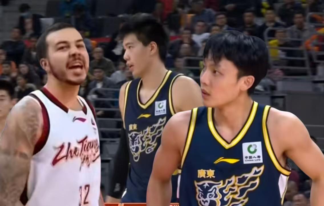 广东男篮87-88浙江，被超级绝杀！徐杰空砍22分，其中三人严重拖了球队的后腿：