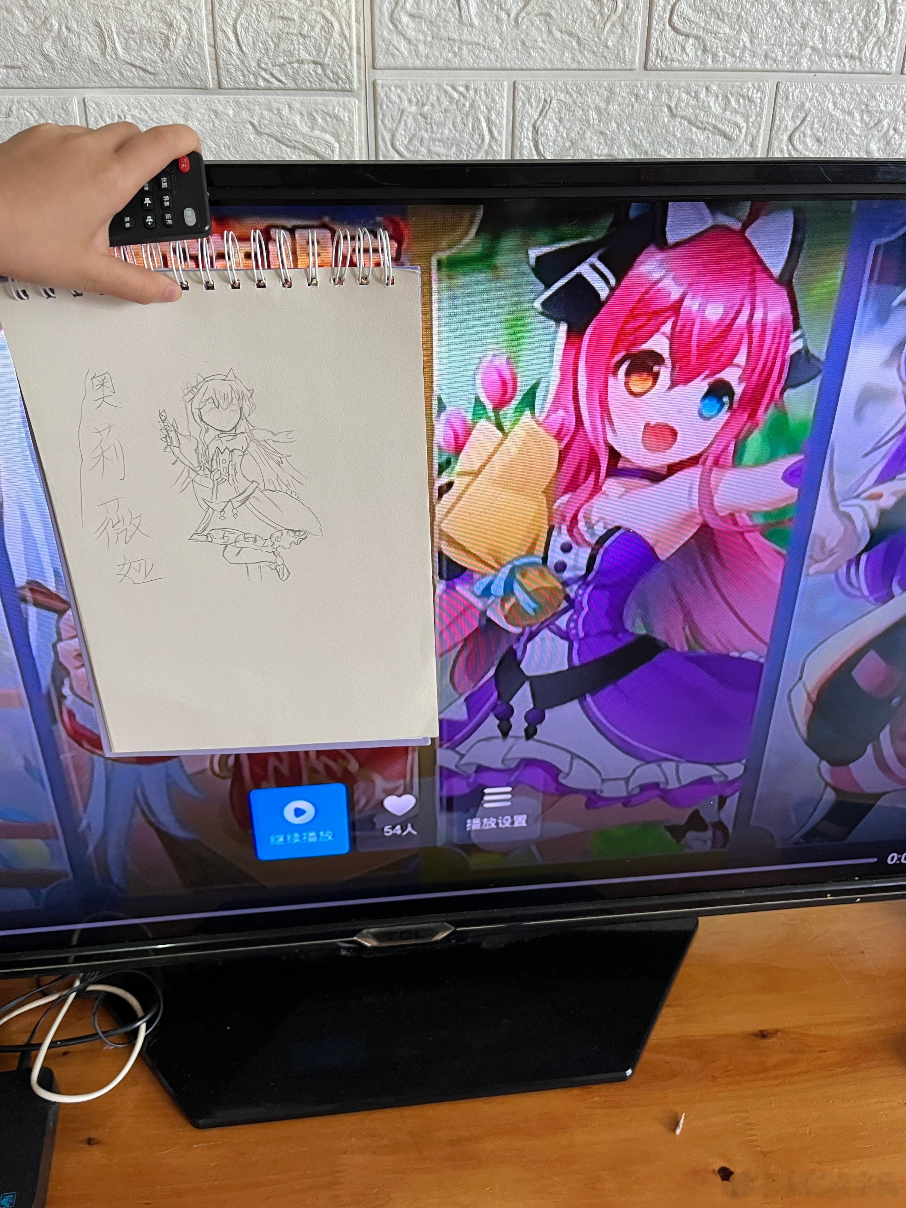老二画的漫画，图二问我像不像，画得真不错。黄子韬怒斥偷拍牙医是的，没说错。 