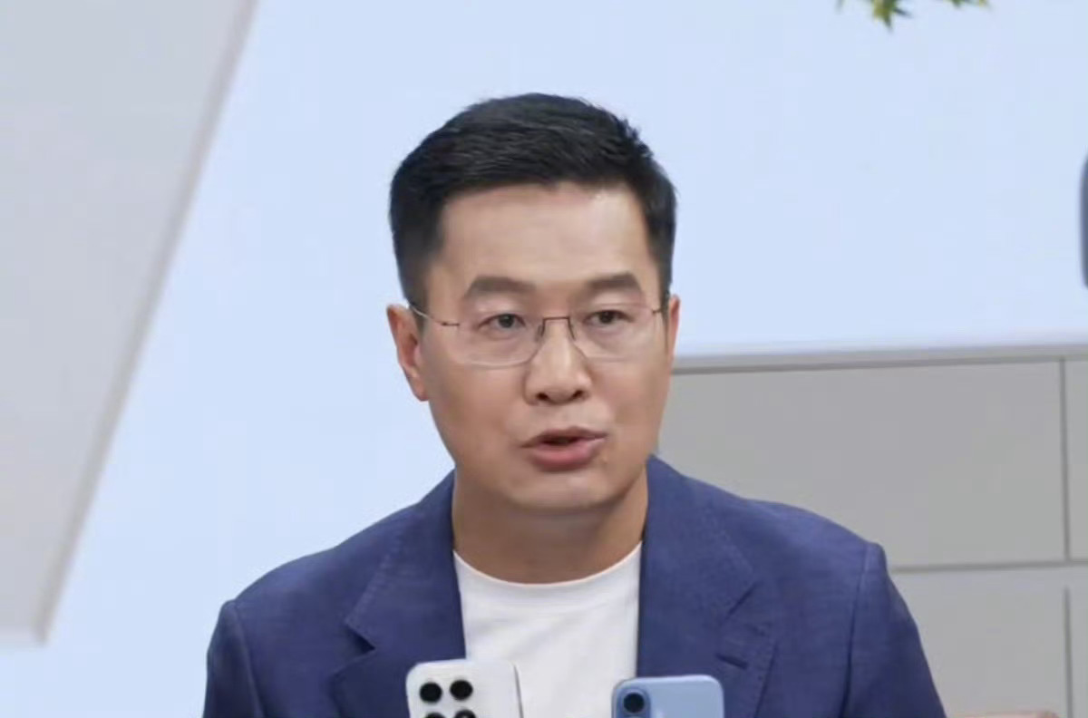 在小米三季度业绩媒体电话会上，小米集团合伙人、总裁卢伟冰就存储成本攀升问题作出回