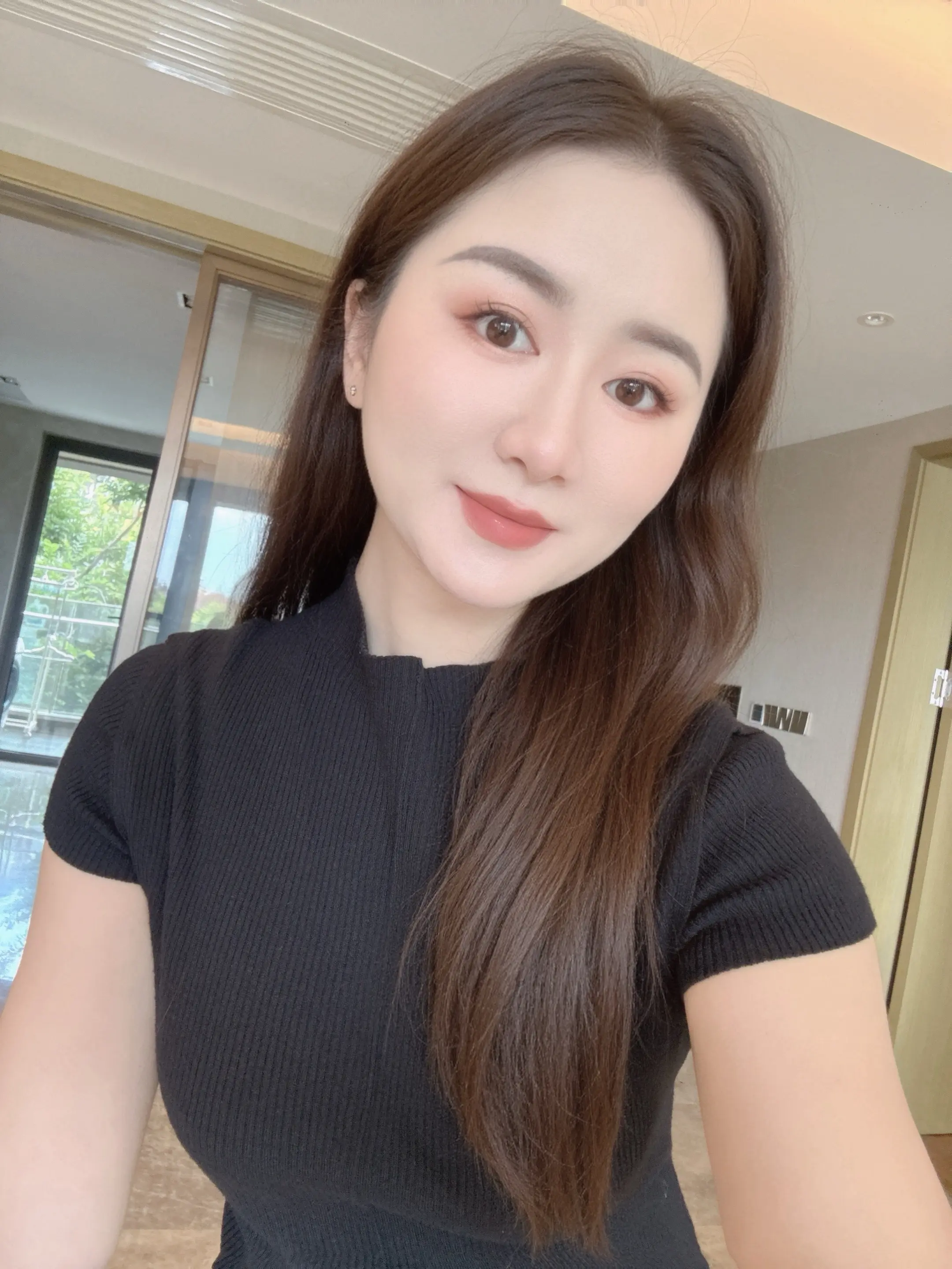 钟爱黑色❤︎