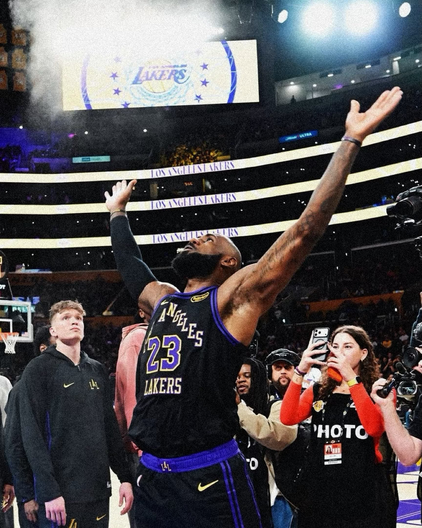 克内nba生涯第二年，结束。老詹nba生涯第二十三年，结束。 