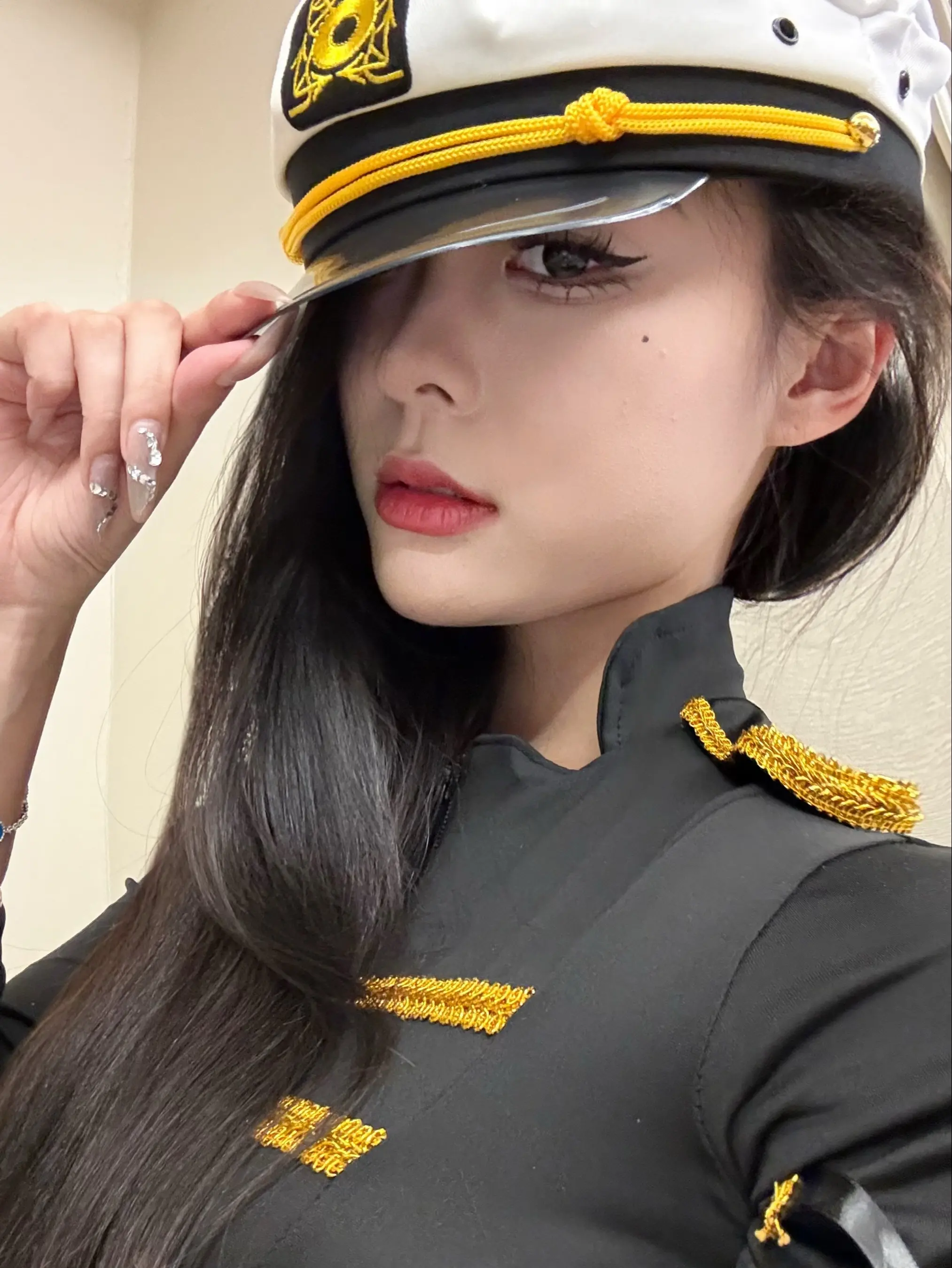 就他现在这13样 结婚也是出轨的货。