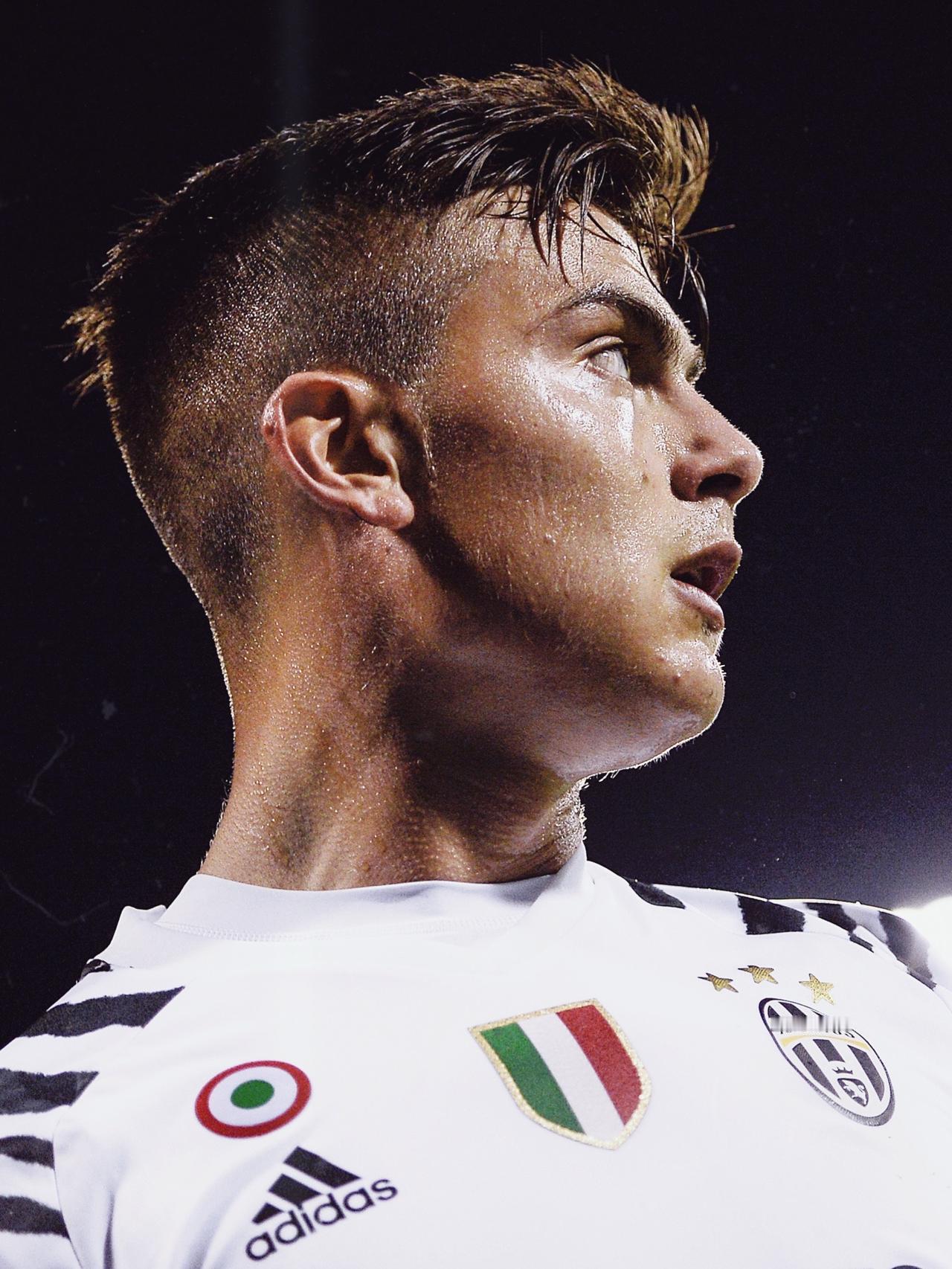 迪巴拉，32岁生日快乐！
尤文图斯 足球