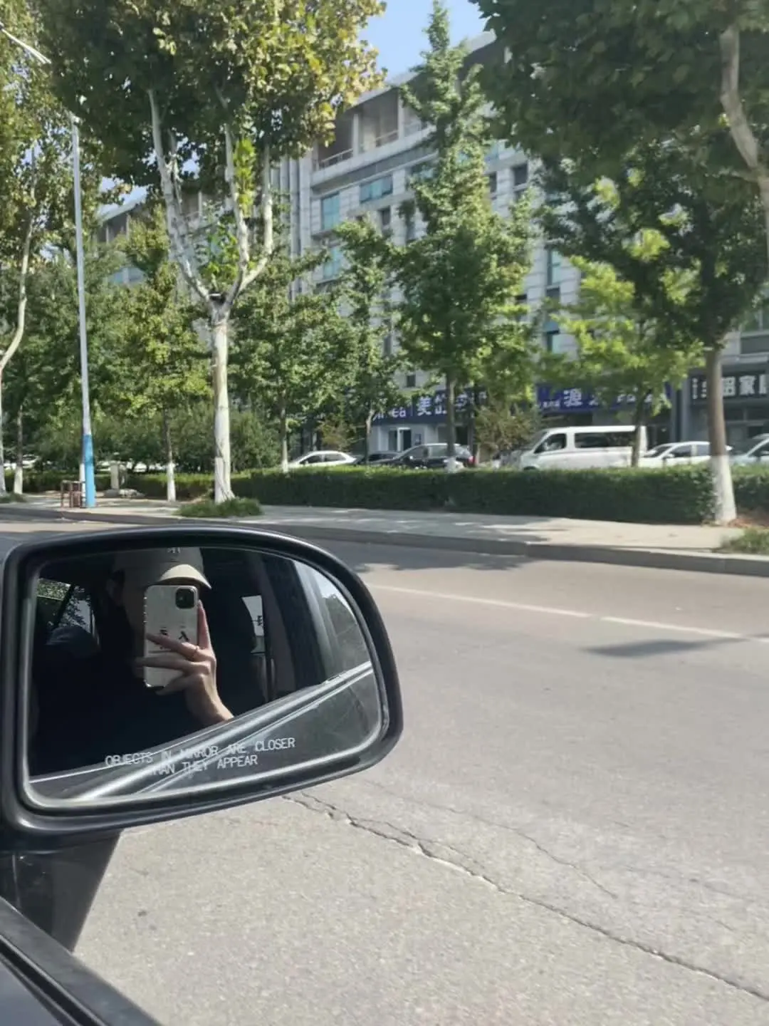 你驾驭不了我 你就说我脾气不好 你拿什么来定义我 嘴吗 人有很多面 你...