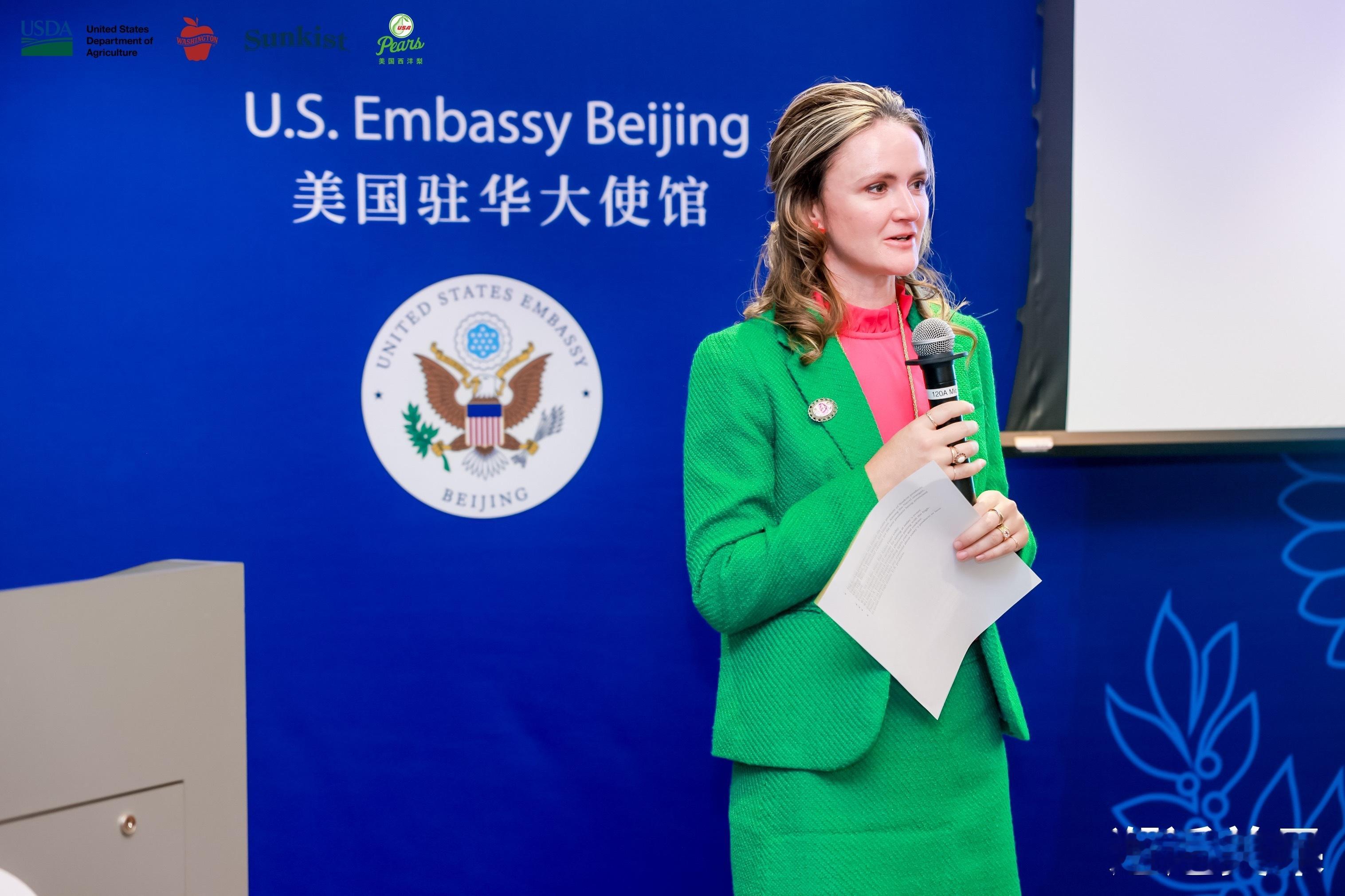 感谢邀请来美国驻华大使馆“邂逅美果”品尝到了来自华盛顿州的多种苹果和西洋梨，今日