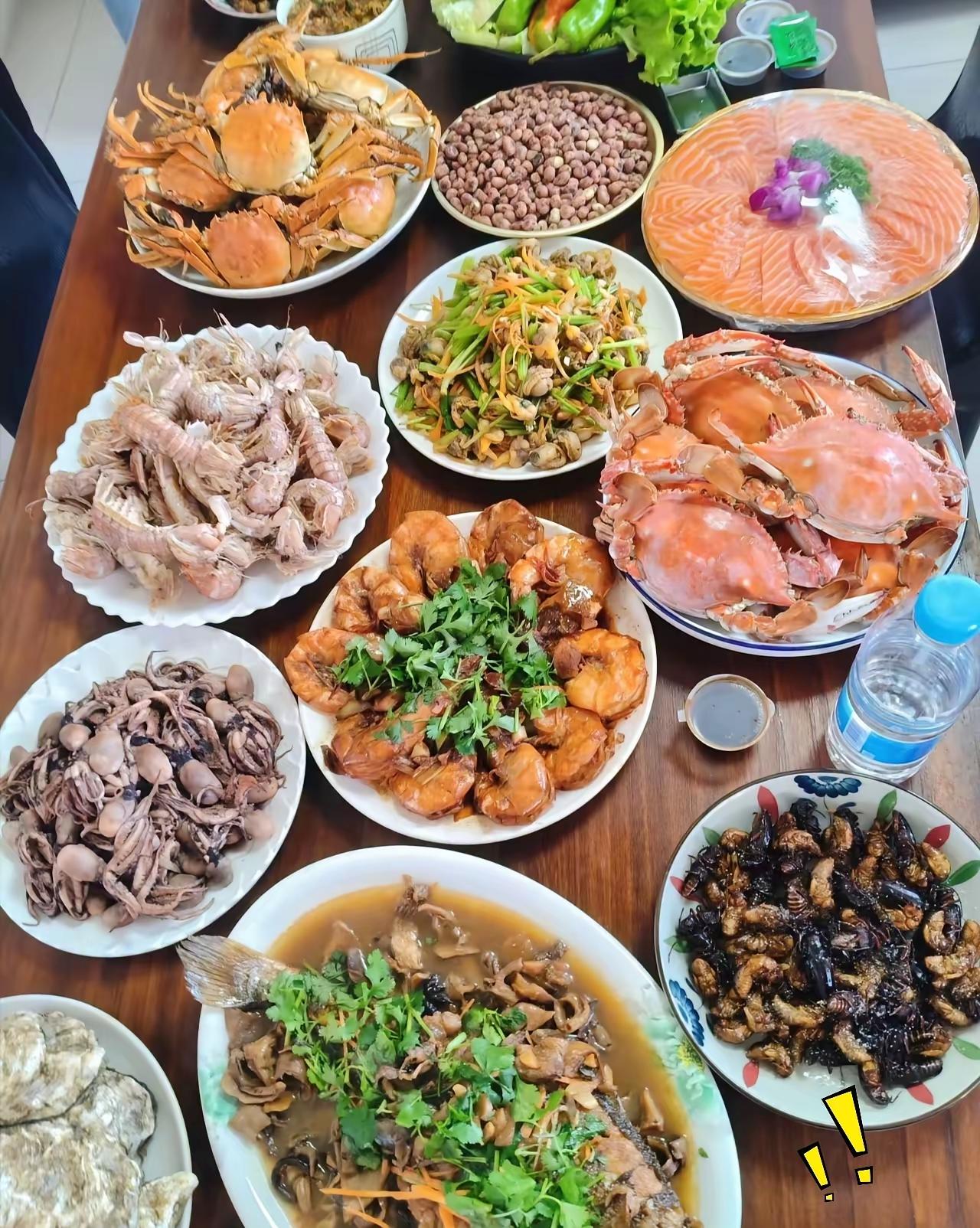 这桌菜自己在家弄，300块能不能拿下？