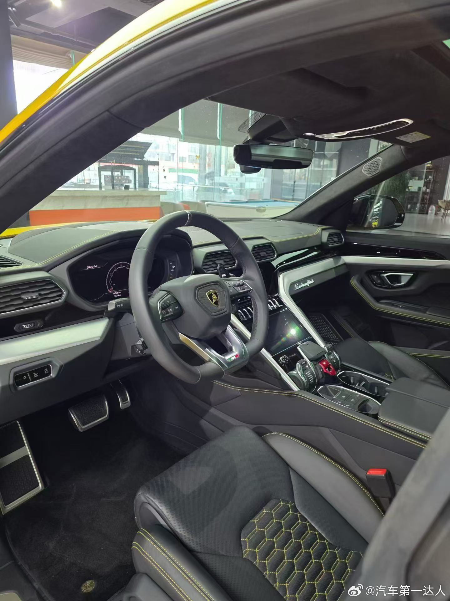 真正的强大，是既能奔赴山海，也能掌控日常。这台24年上牌兰博基尼Urus S，承