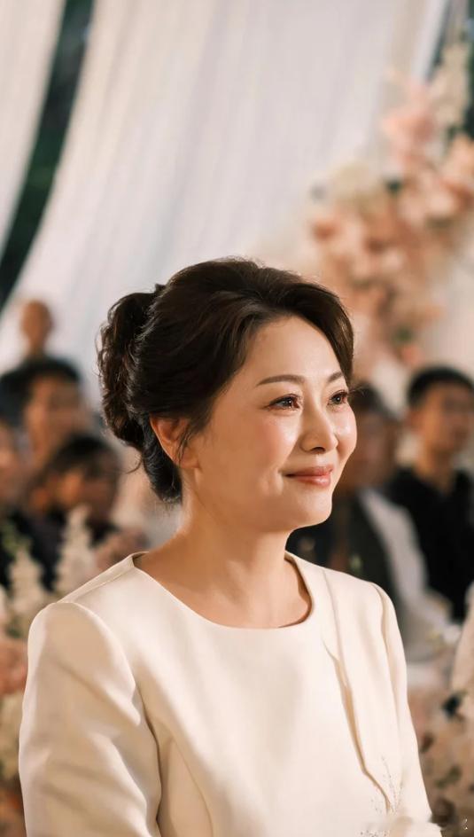中年丧夫的女命坤造：丁 壬 戊 壬酉 子 午 戌【1957年生人】大运：癸丑 甲