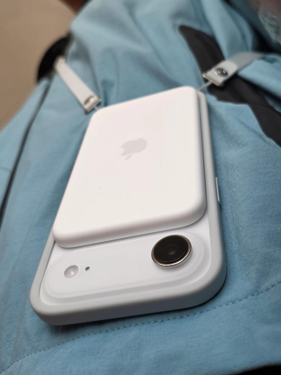 iPhone Air机主在此刻轻轻地碎了
刚刷到OPPO A7 Pro Max，