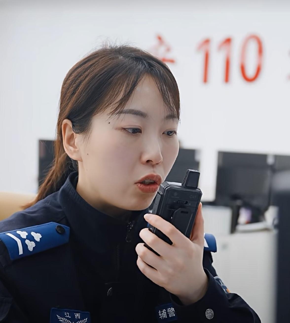 辅警转行做法务助理是可行的。

若已通过法律职业资格考试，便具备了做法务助理的核