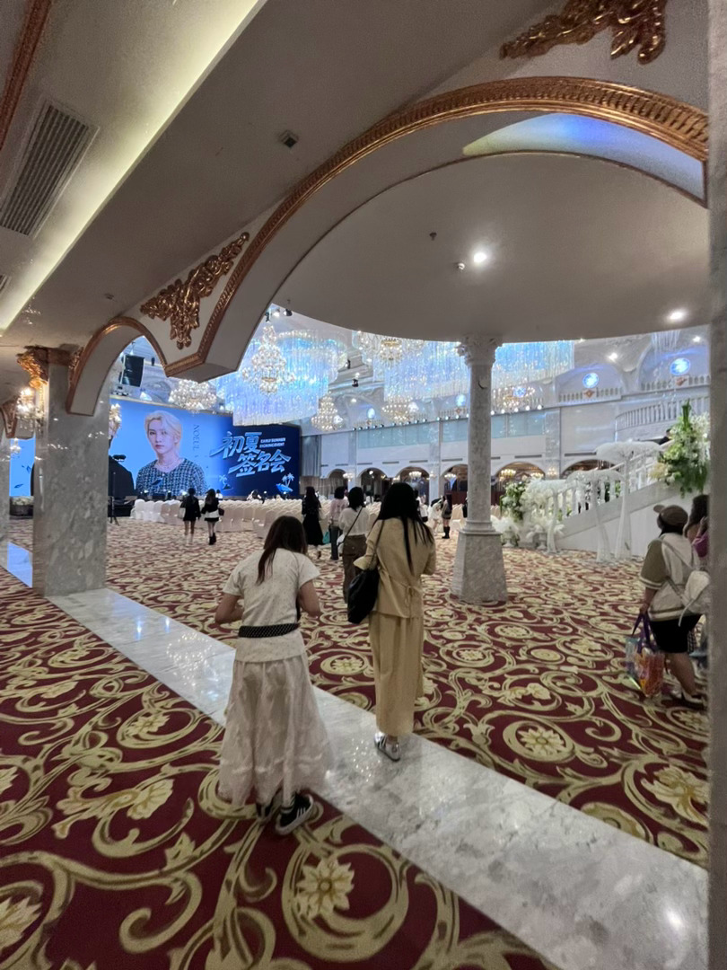 上半年被泰国给子害惨了 最强的时候 一天能追完一部泰腐 下半年不会这样了！ 