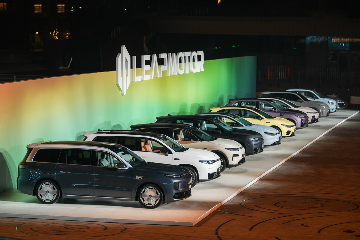 零跑汽车十年逆袭路：把"笨功夫"练成了杀手锏