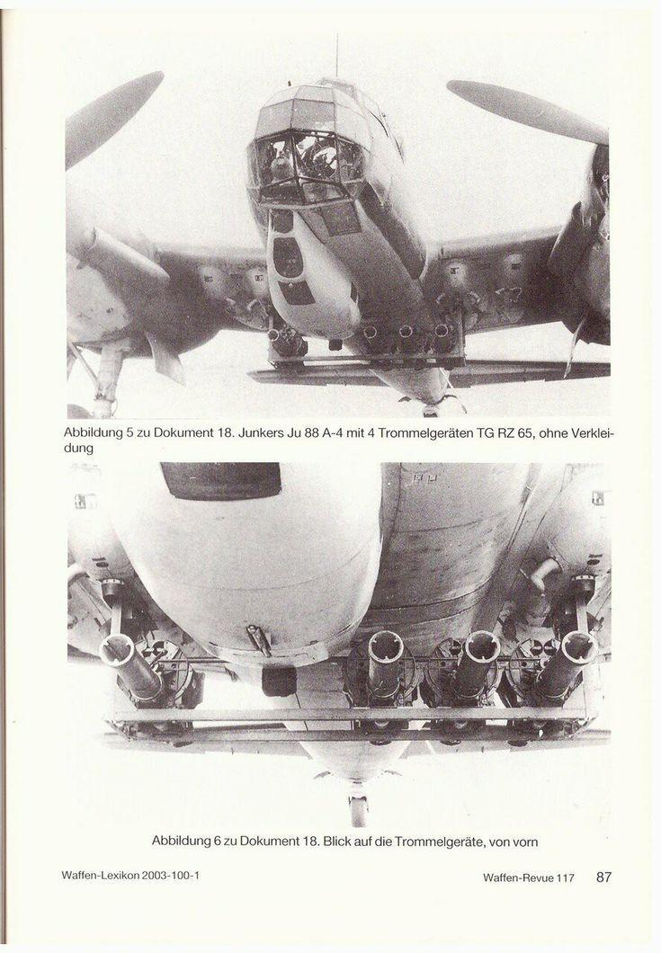 这张老照片里的Ju 88 A-4轰炸机，机腹挂载的4个圆筒装置，正是二战德军的R