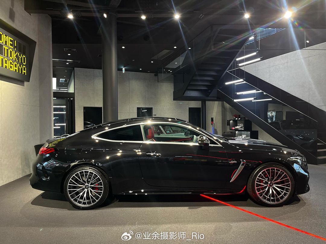 浅看一下日规的CLE53 Coupe[馋嘴]标配没有 外观夜色组件标配没有 外观