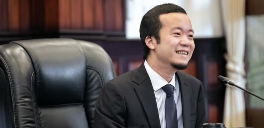 太子集团此番遇重创
陈志并非损失最甚者
真正承受致命打击的
应该是其背后隐匿的大