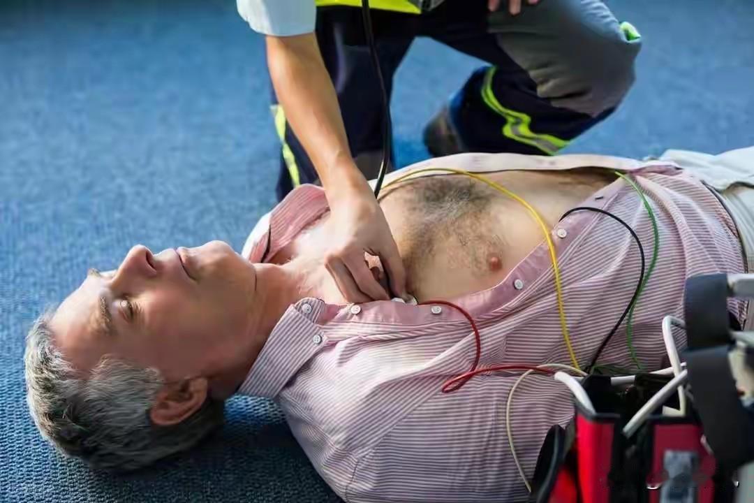人类自己能知道自己死亡？科学家：心脏停止跳动后，意识仍会持续
 
这件事不是坊间