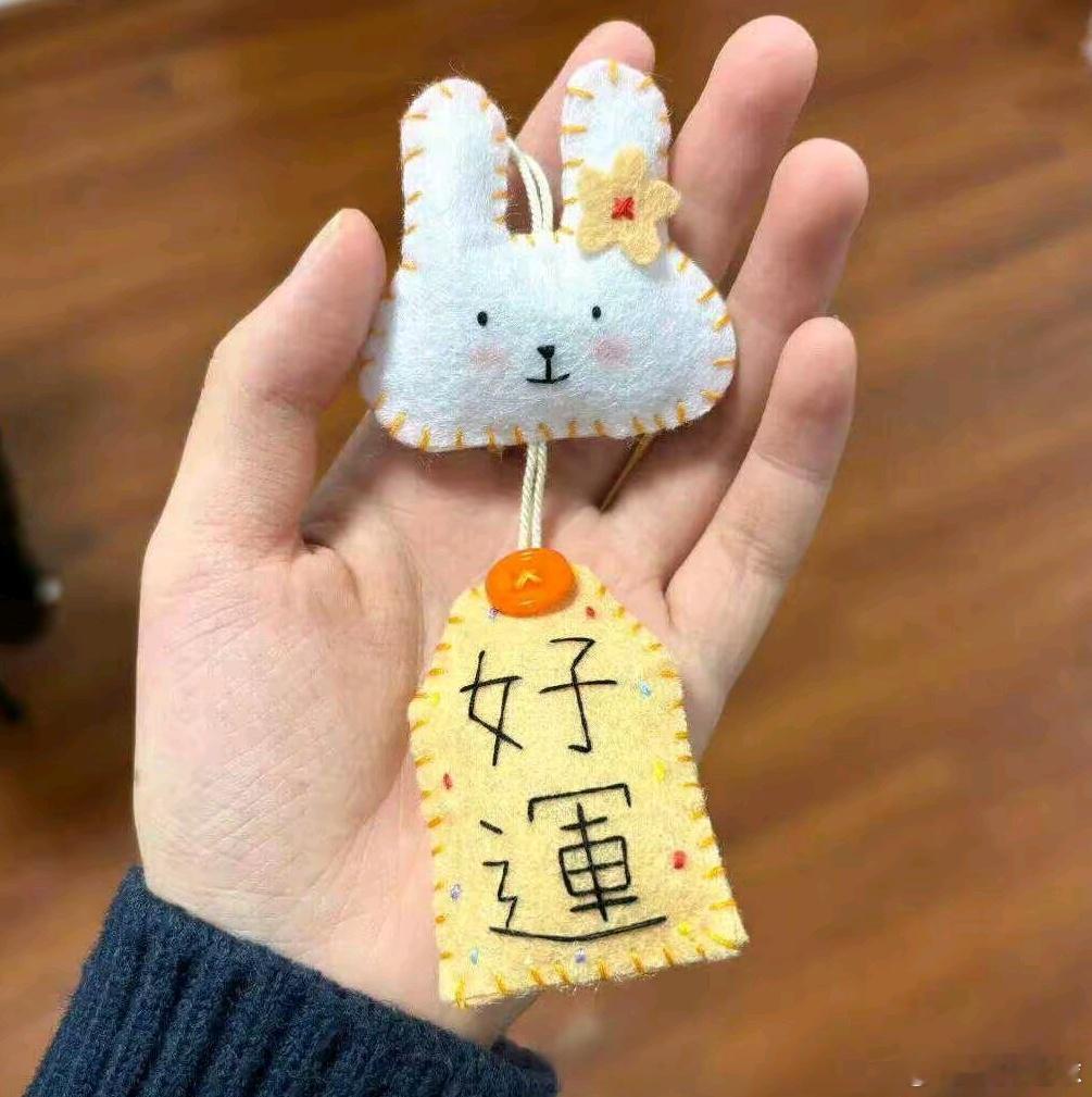 所有不平凡的人，不过是平凡人把愿景化作了行动。过好每一个当下，时间一定会在未来的