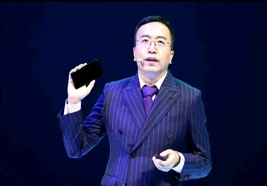 荣耀前CEO赵明加盟智界汽车，真假？[震惊] ​​​