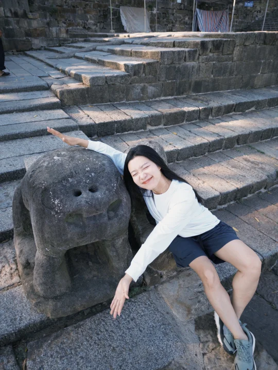 人在江西 遇上河边可爱到飞起的百年石人儿