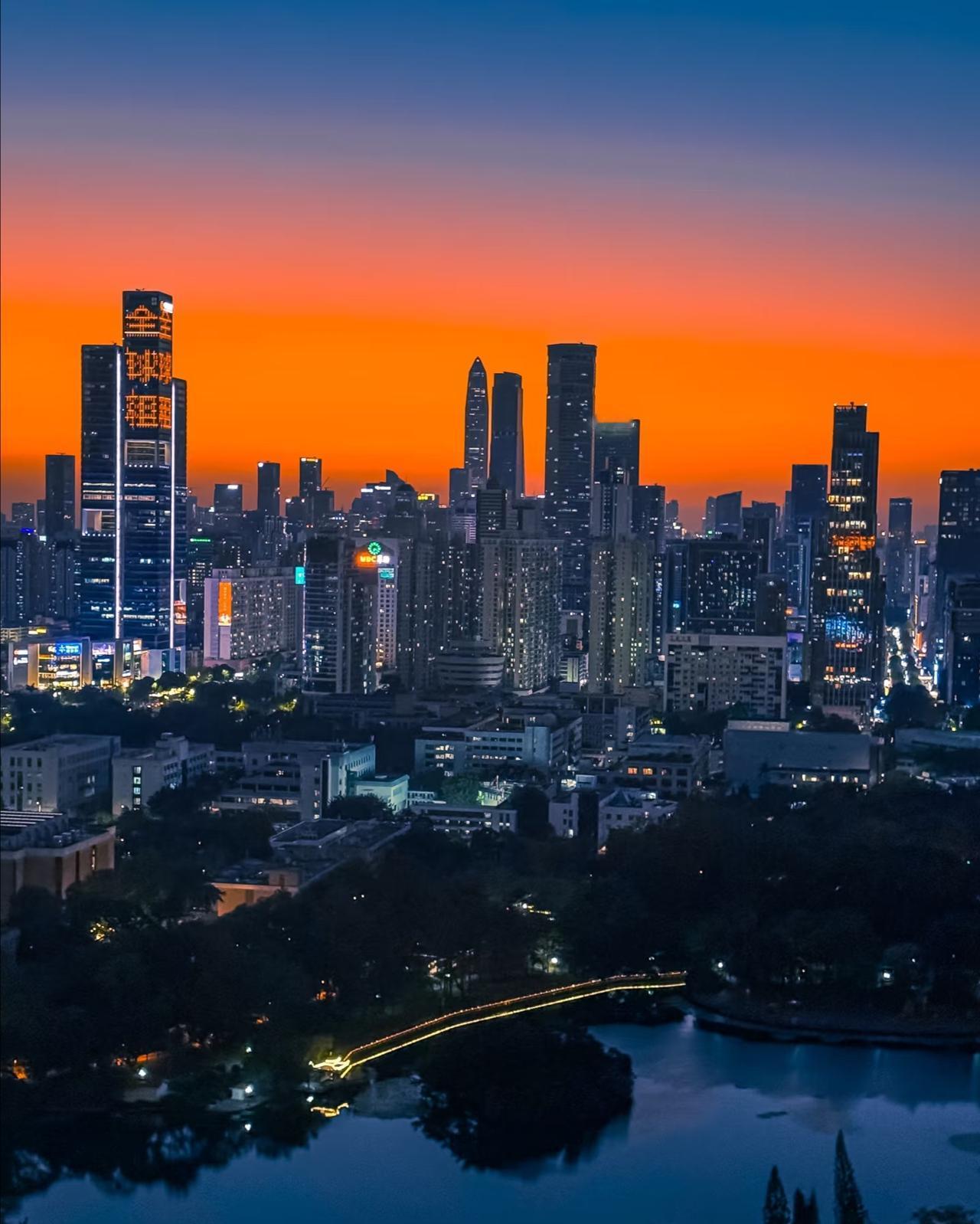 发现没？2026年1-4月我国集成电路出口额超1000亿美元，同比增长99.6%