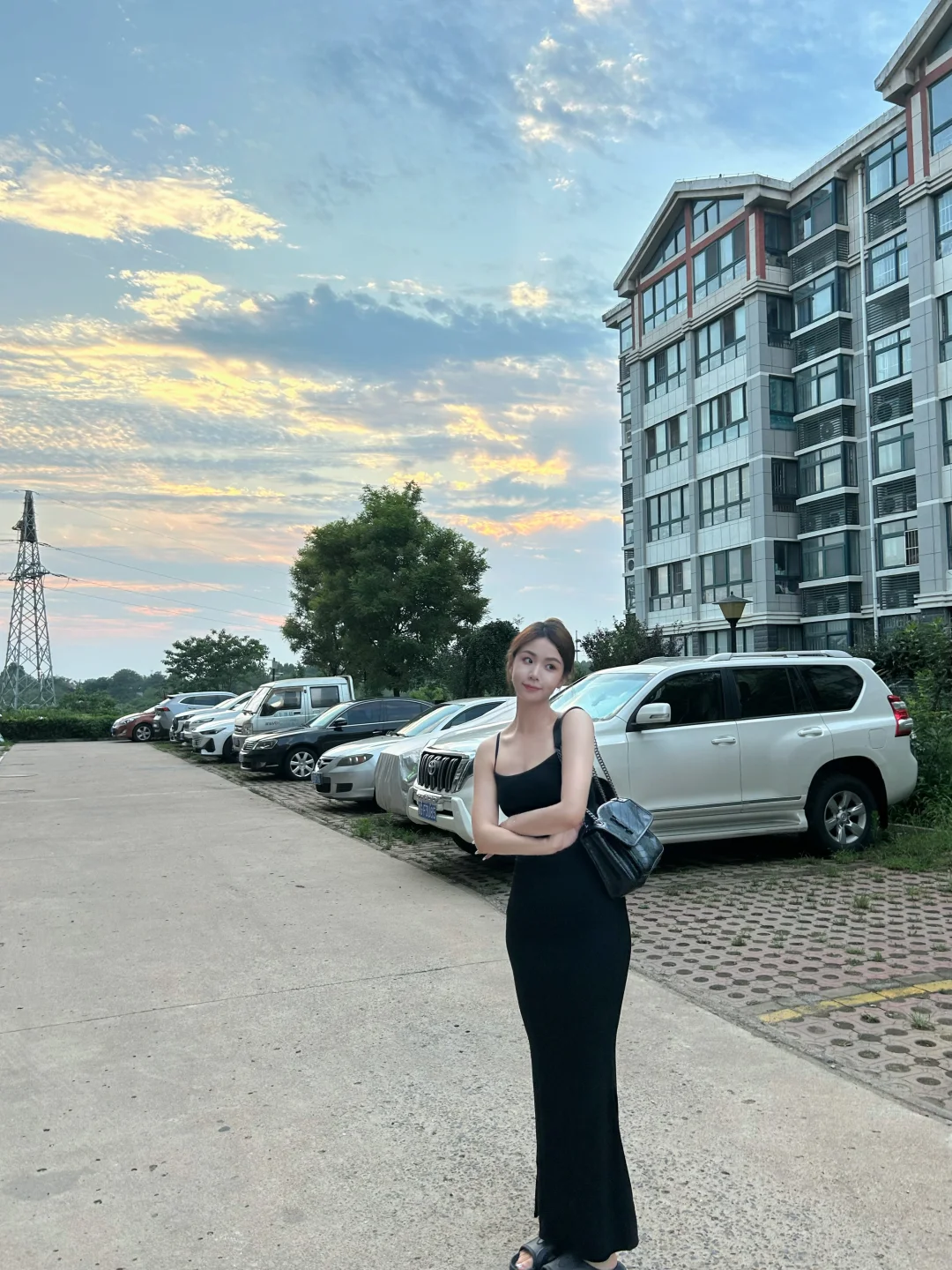 体育老师的放假穿搭～吊带裙