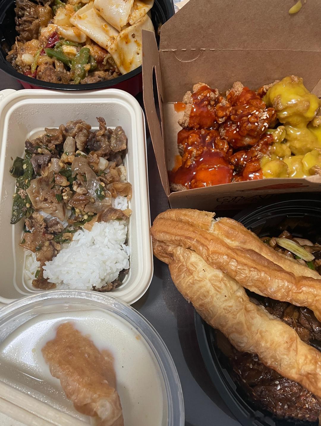 吃完午饭，收拾好屋子，准备继续睡觉啦～Z“下周我要出差了  宝宝”嘎“尊滴嘛”Z