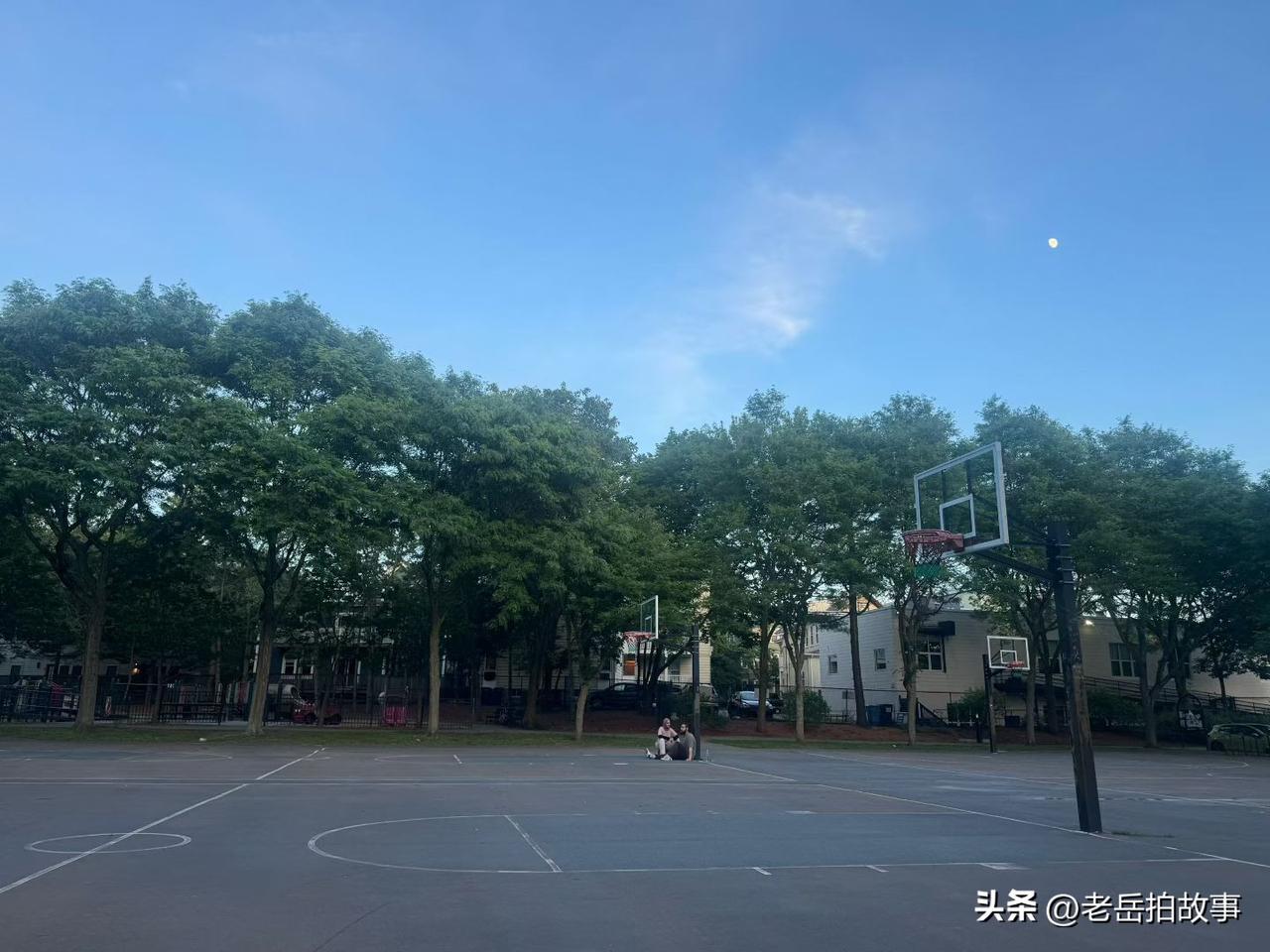 考了六百多分的考生哭了，考了四百多分的考生笑了！
高考成绩一出来，看到了很多不可